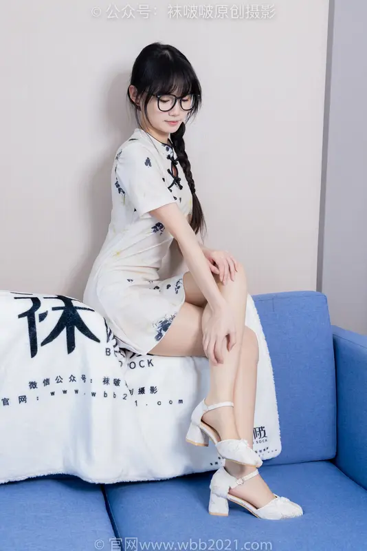 [BoBoSocks袜啵啵] NO.505 甜甜圈-低跟鞋、油亮肉丝（脚尖透明款）、旗袍（超长花絮版） - BoBoSocks袜啵啵